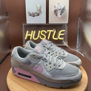 Nike Air Max 90 Grey Pink String Men’s Size 9.5 Grey Athletic Shoes CW7483-001